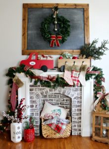 DIY Christmas Stocking Hanger Box--DIH Workshop Virtual Party