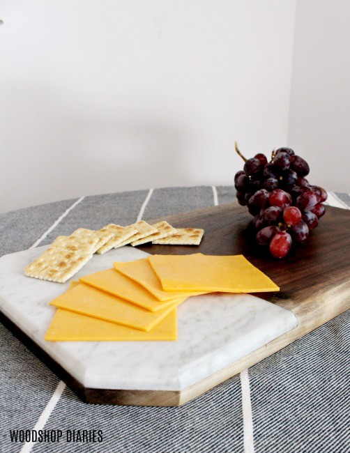 DIY Round Wood Serving Tray {With One Board And Four Tools!}