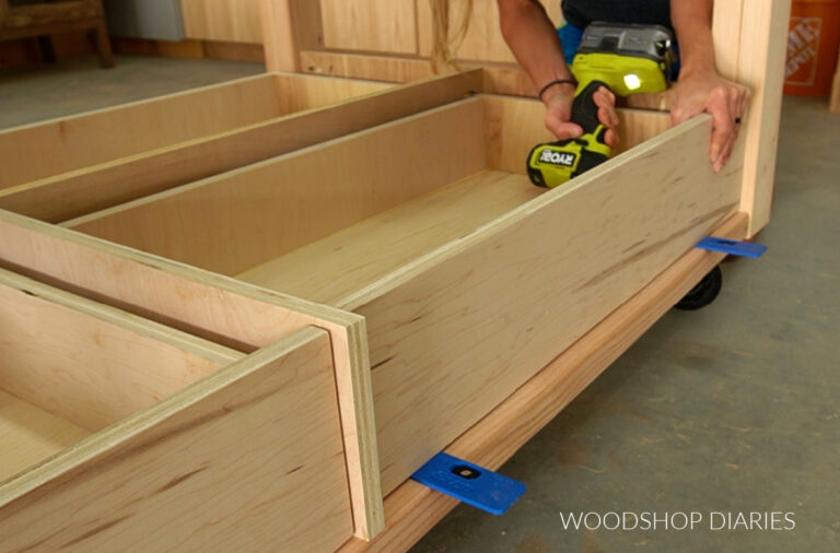 Easy DIY Workbench With Drawers | Woodworking Plans